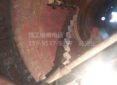 60-100吨危险品垃圾焚烧炉